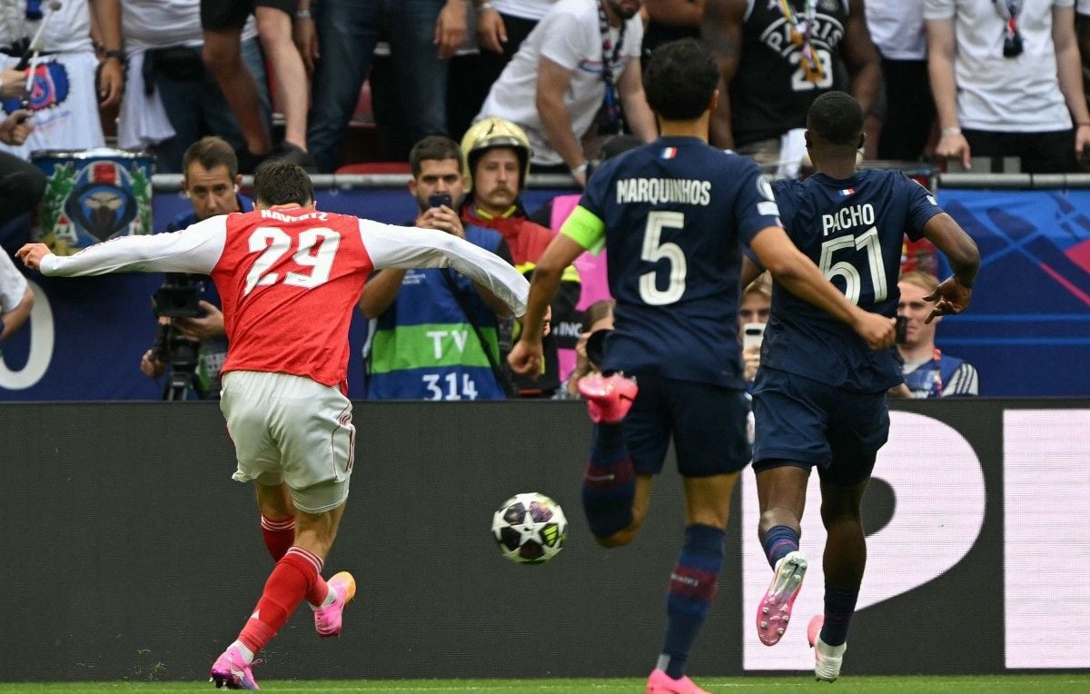Descubra el gol de Havertz, validado a pesar de una mano de Trossard Descubra el gol de Havertz, validado a pesar de una mano de Trossard
